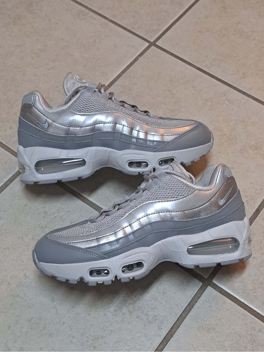 Nike Air Max 95 'Big Bubble - Grey Fog Silver' - Women's size 7.5